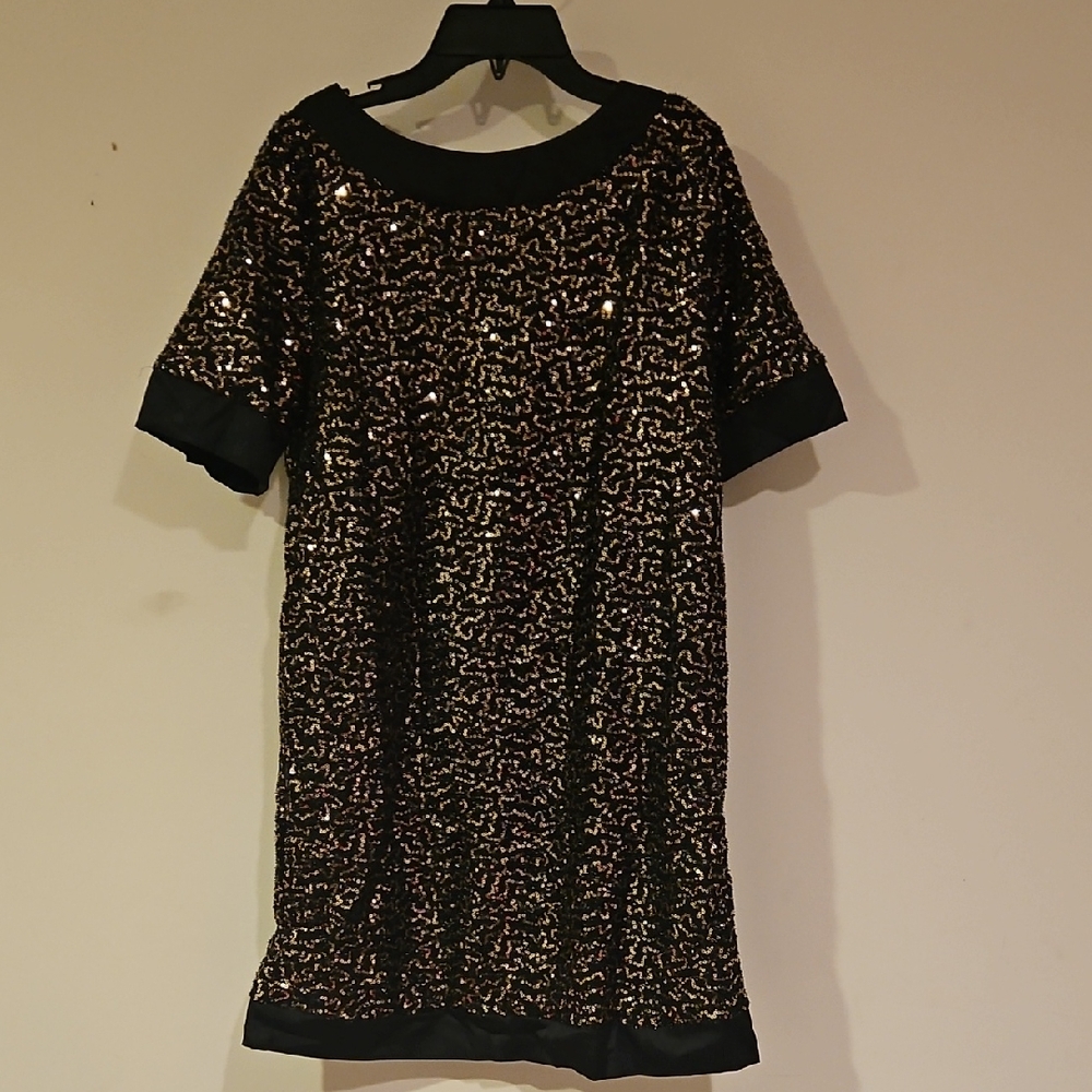Chic Black and Gold Sequin Mini Dress